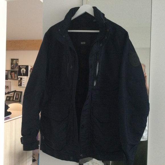 Luxury Windbreaker - Picture 7 of 9